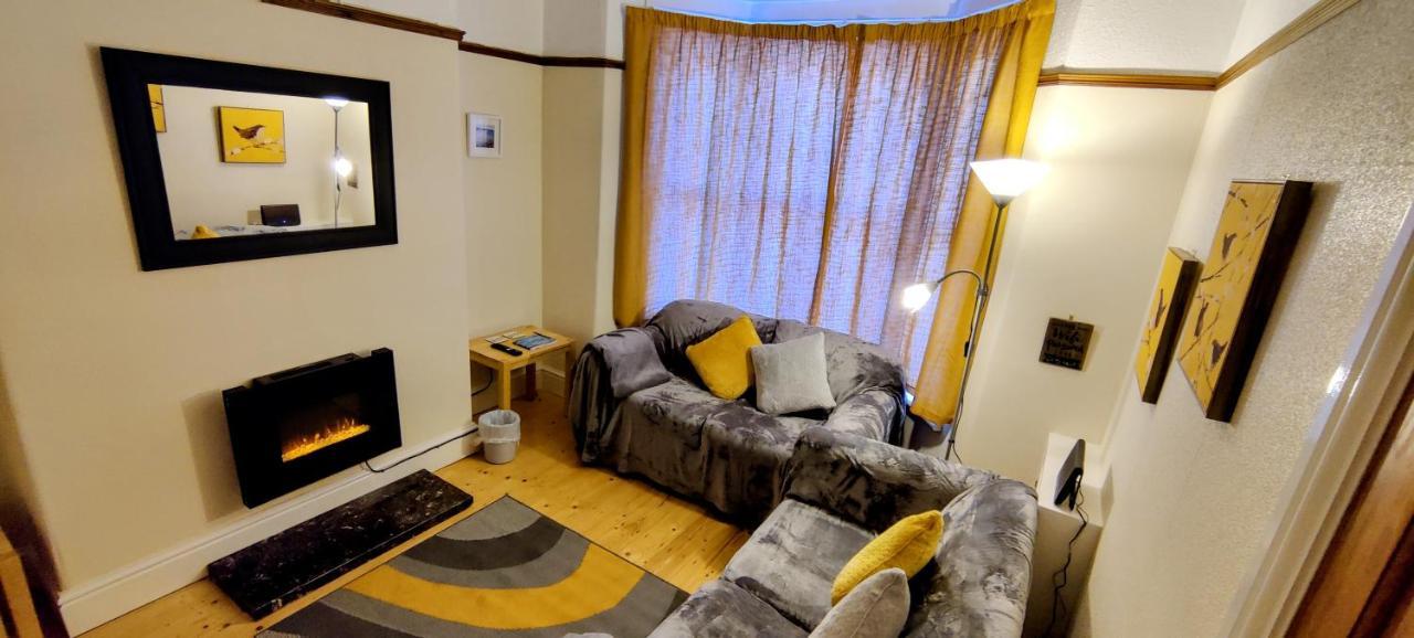 科尔温湾Rhubarb Terrace On The Coast - Sleeps 1-6别墅 外观 照片